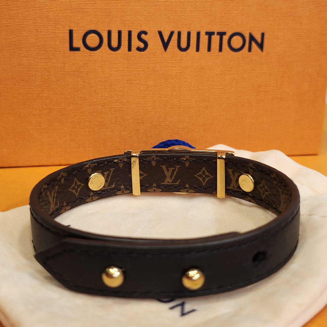 Monogram leather bracelet Louis Vuitton Anthracite in Leather - 20179310