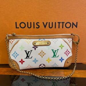 Louis Vuitton Milla pochette