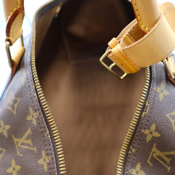 Insida av Louis Vuitton Monogram Keepall 55