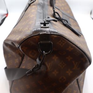 Sida av Louis Vuitton Keepall Bandouliere Waterproof