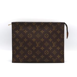 Framsida av Louis Vuitton Toiletry 26