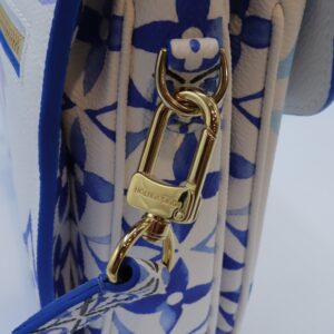 Dekorationsbild för Louis Vuitton Metis By The Pool
