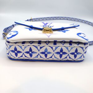 Undersida av Louis Vuitton Metis By The Pool