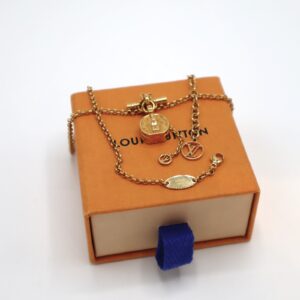 Dekorationsbild på Louis Vuitton Coin Purse Halskedja med lådan